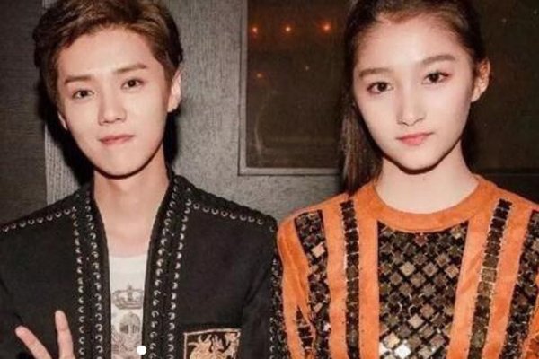 鹿晗的女朋友是谁 全地球人都知道是关晓彤