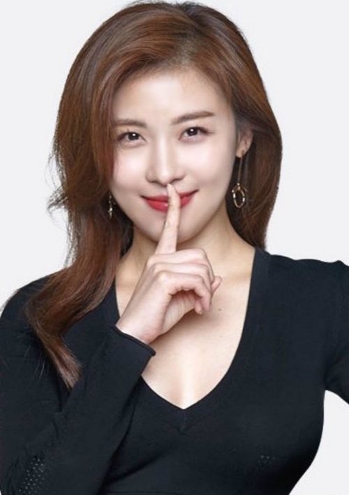 河智苑个人资料简介 是变性人吗看过她演的女特种兵