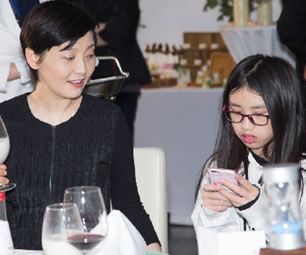 �췫��������Ů����� Ϊʲô�췫������С��������