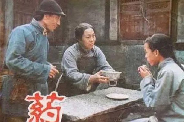 鲁迅先生人血馒头是什么意思 真实案例讽刺的是什么