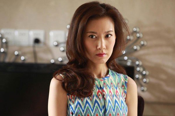靳东高露为什么不同姓 兄妹关系是真是假长得一点都不像