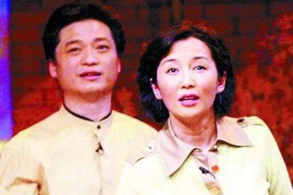 崔永元和晶绯闻关系 想黑崔用脚指头想一想都是不可能的事情