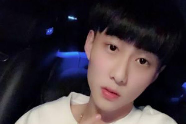 快手红人王乐乐个人资料 王乐乐杨清柠结婚照俩人有孩子吗
