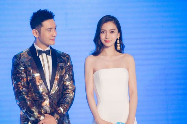黄晓明和baby官宣离的婚是真的吗 杨颖想独立被群嘲