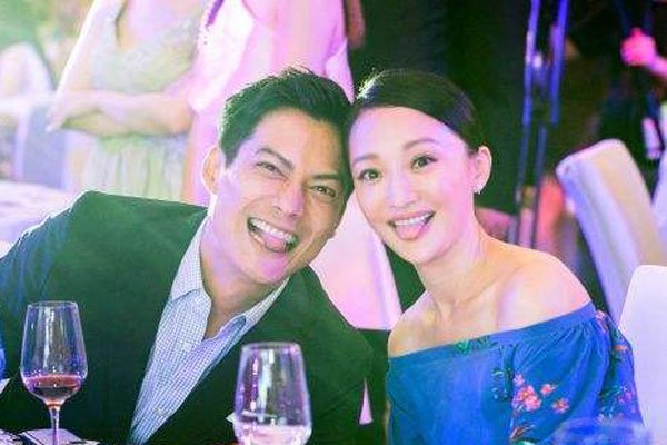 周迅老公是谁 无法掌控自己婚姻什么时候离的婚