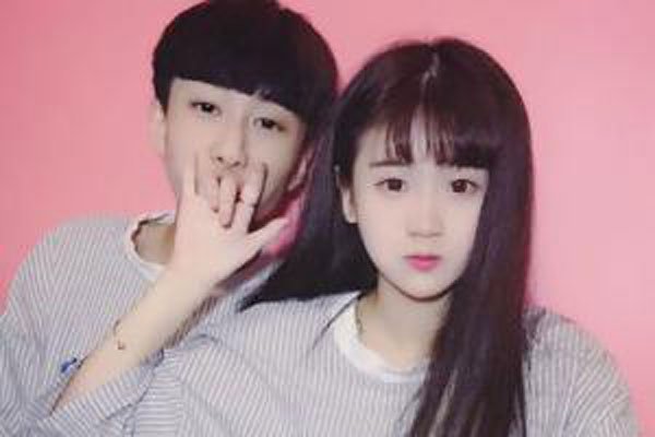 杨清柠顾茜茜的同框照怎么回事 顾茜茜送杨清柠的aj
