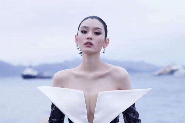 奚梦瑶二胎什么时候生怀孕了没 订婚未婚先孕被何猷君忽视