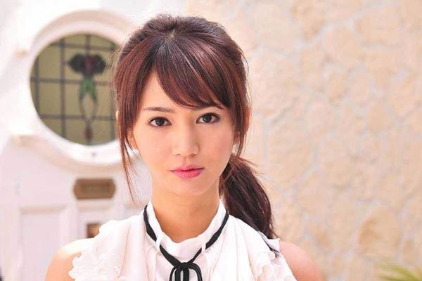 麻生希小男孩是哪一部 连未成年都不放过能播吗