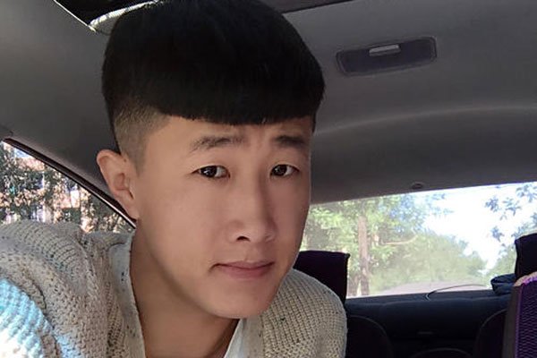 张佳玮三眼简介 坐牢因为什么进去的