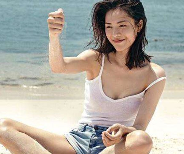 钟楚曦尺度大开 钟楚曦打baby导演还给删了