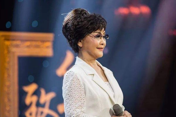 李谷一有几任丈夫 结过几次婚何止二婚