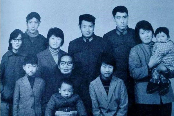 李晨资料简介及家世 他的家世到底有多强大