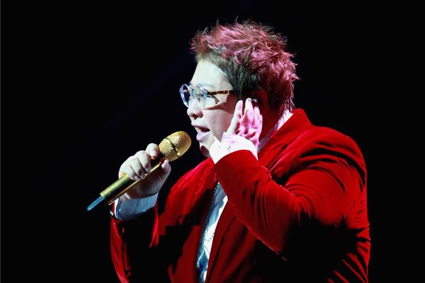 韩红老公照片大全 没结婚许志安接吻怎么回事