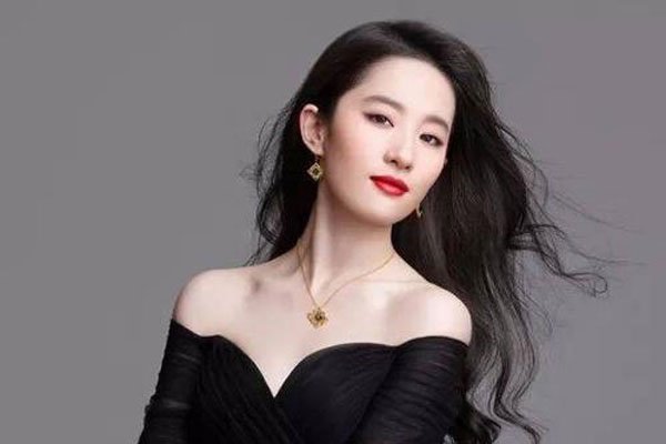 刘亦菲是美国国籍吗 改回中国国籍了吗