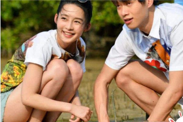李沁魏大勋综艺节目公开恋情是真的吗 如今和魏大勋传绯闻可是杨幂哦