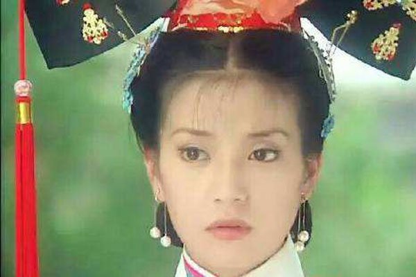 赵薇穿日本军旗装拍照怎么回事 后来赵薇找人打了那个陷害她的人