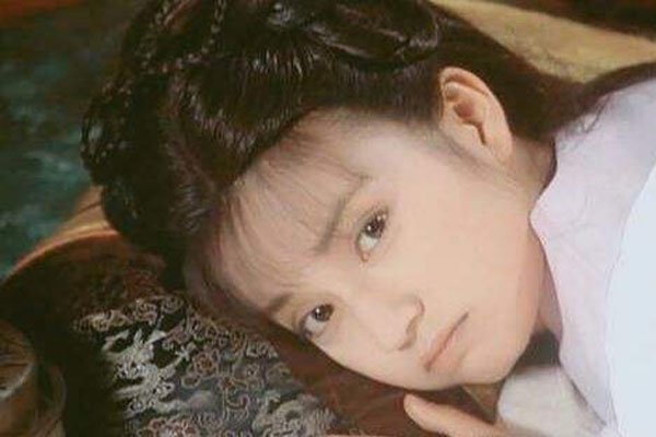 赵薇穿日本军旗装拍照怎么回事 后来赵薇找人打了那个陷害她的人