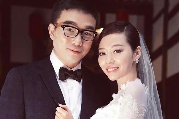 张靓颖什么时候离的婚 不顾亲妈阻拦也要结婚下场凄惨