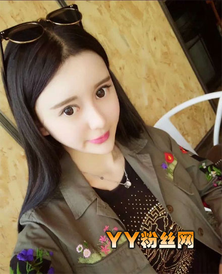 小G娜是谁与吴亦凡床照音频 小G娜家世背景被扒母亲是宁波小三
