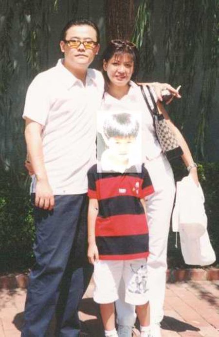 胡洁和周立波到底是怎么回事 周立波第一个第二个老婆