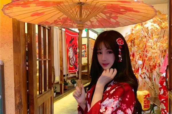 杨清柠用勺子挖处图片 拿勺子把人家的处破了
