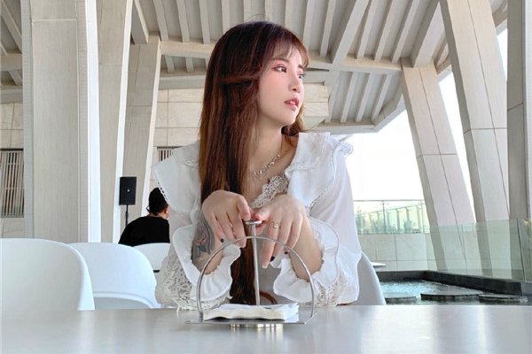 杨清柠用勺子挖处图片 拿勺子把人家的处破了