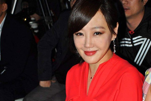 胡歌前女友薛佳凝图片 车祸后分手到底是什么原因