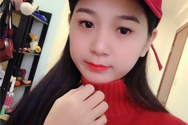网红张曼如玉个人简介 建立了一个创业讨论小组