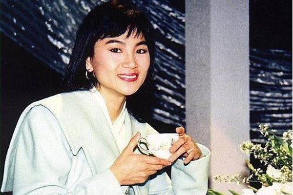凤飞飞个人资料简介 曾经是和邓丽君齐名的女演员却被人忘记了