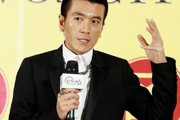 杨子个人资料简介及家世 爸爸是谁干什么的