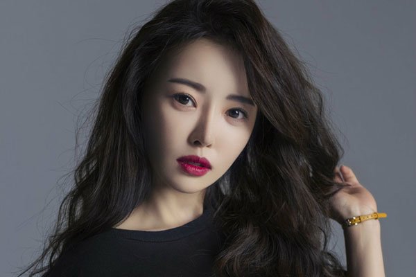 韩世雅R级激情床戏 电影里的女主身材真心好