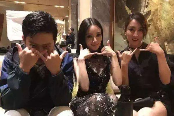 马苏李小璐事件到底咋回事 做头发多人运动怎么回事