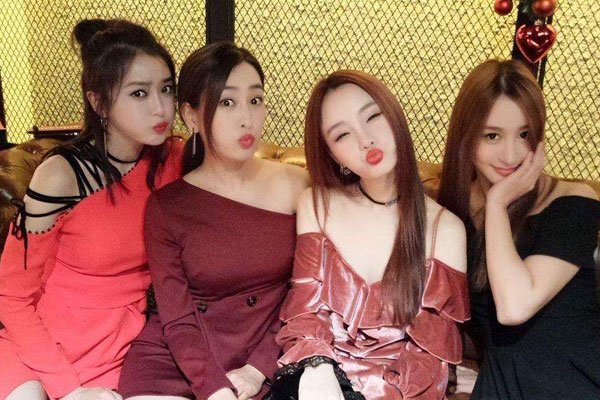 马苏李小璐事件到底咋回事 做头发多人运动怎么回事