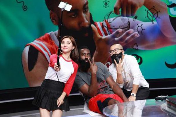 腾讯nba美娜个人资料 又能主持又能跳舞简直全能