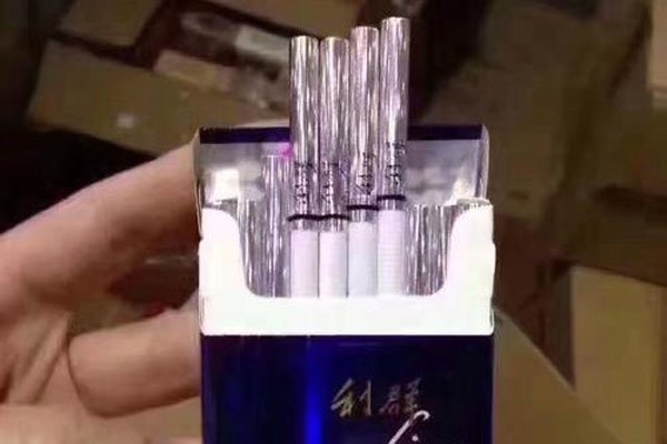 女士香烟和男士香烟的区别 女士香烟看上去更加的高档