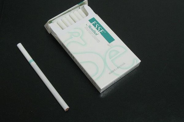 女士香烟和男士香烟的区别 女士香烟看上去更加的高档