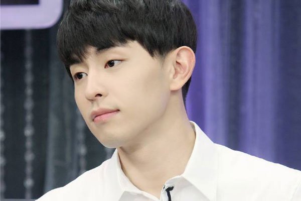邓伦整牙是怎么回事 被嘲讽牙齿黄不整怎么办