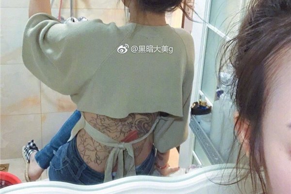 ���Ҽκ�������Ƭ Ϊ�˵������Ƶ�Ҳ��ƴ��