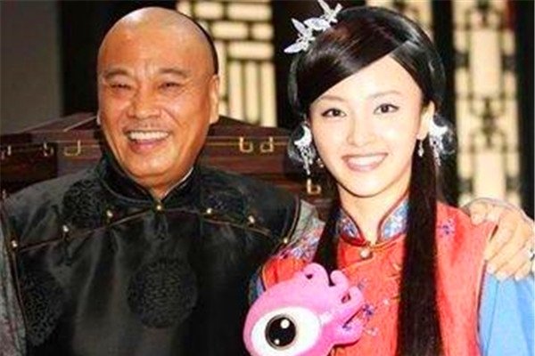 吴孟达三个老婆还是四个老婆 老婆卢少慈吗