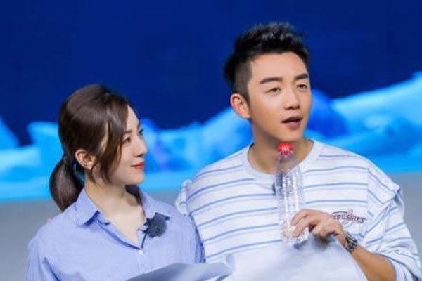 郑恺新女友是谁 大学同窗都没能擦出火花