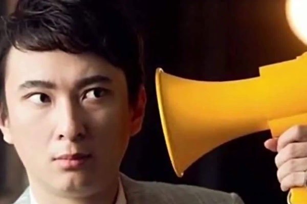 王思聪炮轰李晨白玩3年 范冰冰复出都难被群嘲