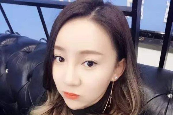 刘大美人对象是谁 就是大闹机场的刘大裤衩子吗
