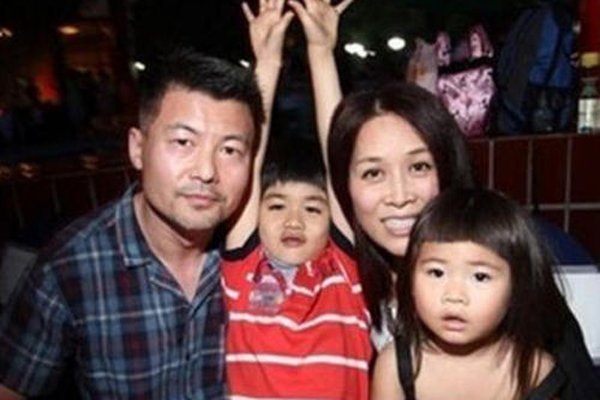 那英老公是做什么的 十年恋情一个孩子还不如一个暖男的恰当出现