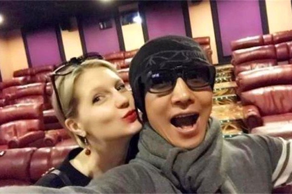 撒贝宁妻子李白个人资料 老婆李白比撒贝宁小十岁
