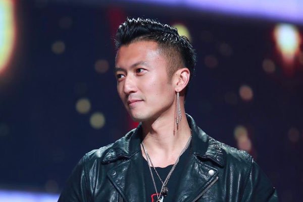 谢霆锋个人资料 王菲图他什么非要和他在一起