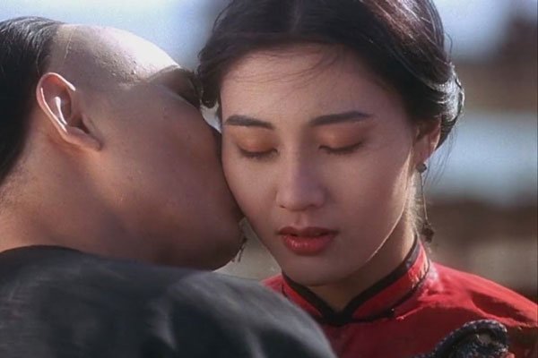 李嘉欣三级大尺度照 这种女人有能力的富豪大概是不愿意娶的