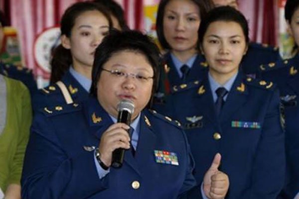 韩红军衔为什么这么高 离开部队是为了进娱乐圈赚大钱