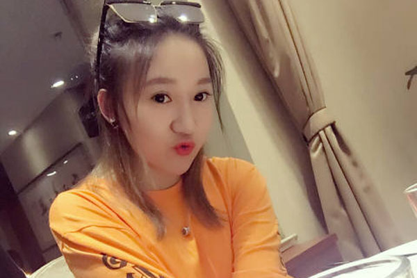 刘大美人纹身关公 不明白这样的人品怎么成的网红