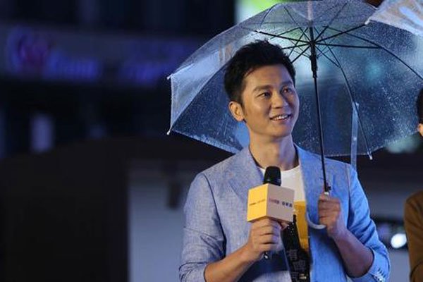 范冰冰和李晨分手原因 要是没出这档子意外或许结婚证早领了