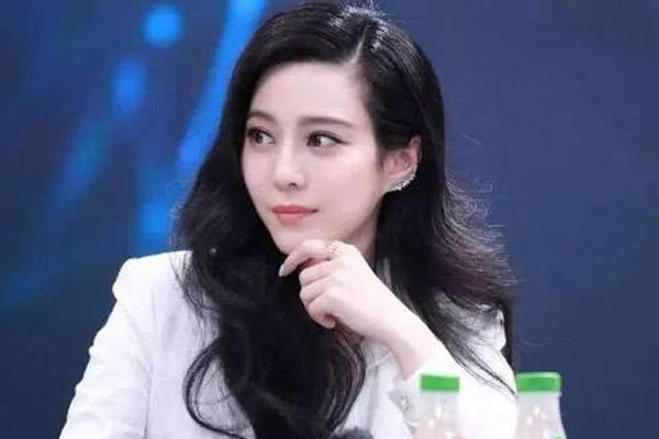 范冰冰和李晨分手原因 要是没出这档子意外或许结婚证早领了